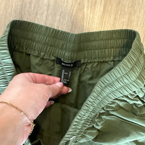 Cotton High Rise Wide Leg Pants - Olive - Picture 4 of 4